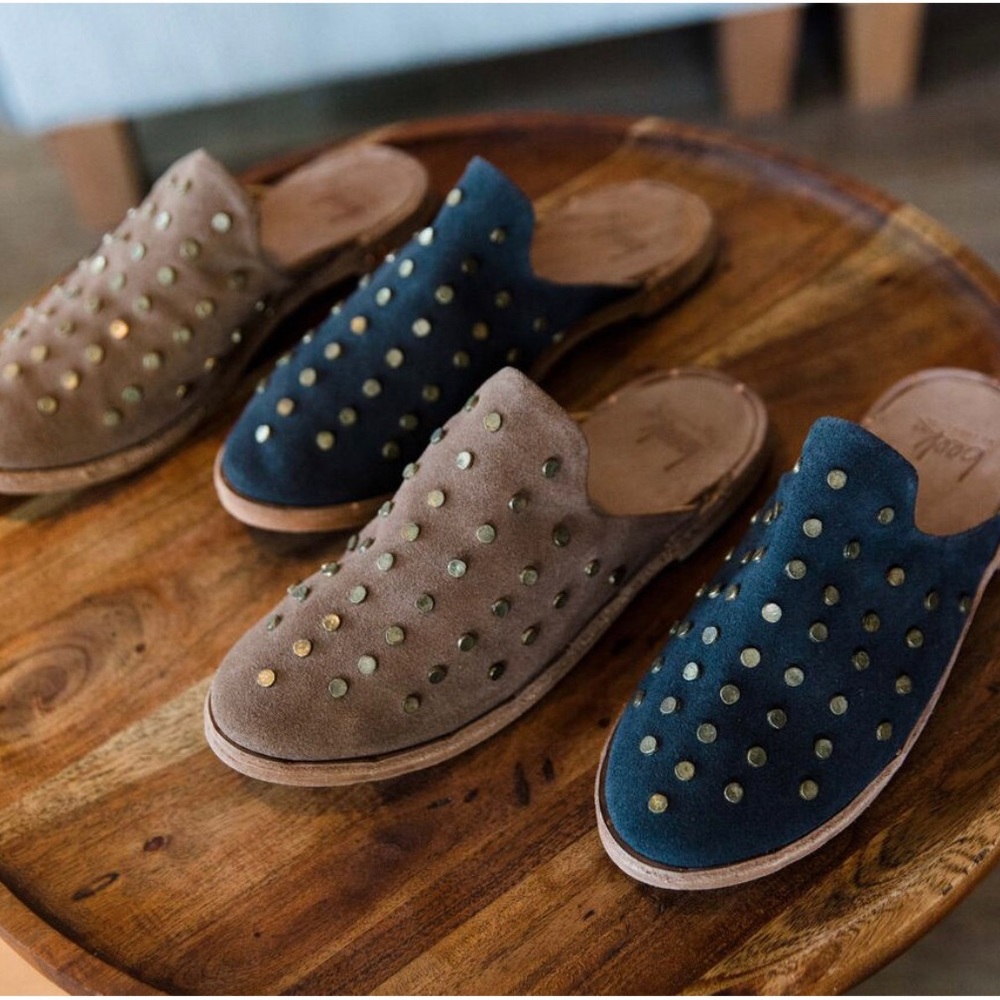 Beek mules.
